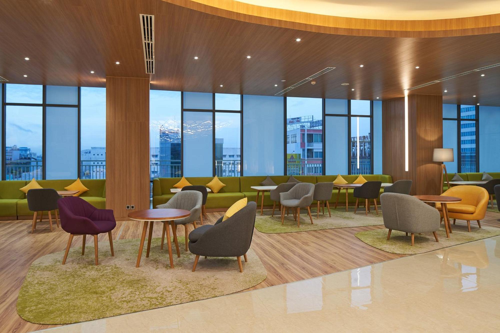 Holiday Inn & Suites Saigon Airport By Ihg Ho Si Minh-város Kültér fotó