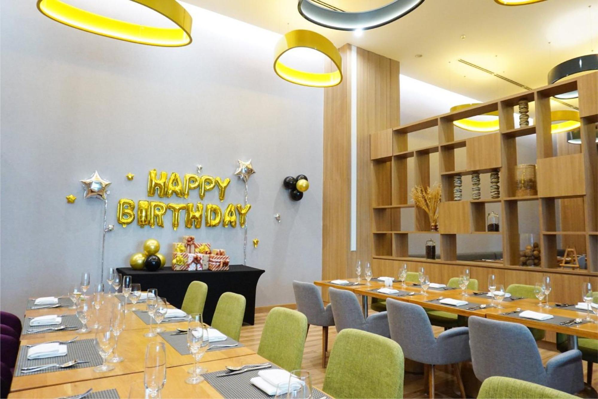 Holiday Inn & Suites Saigon Airport By Ihg Ho Si Minh-város Kültér fotó
